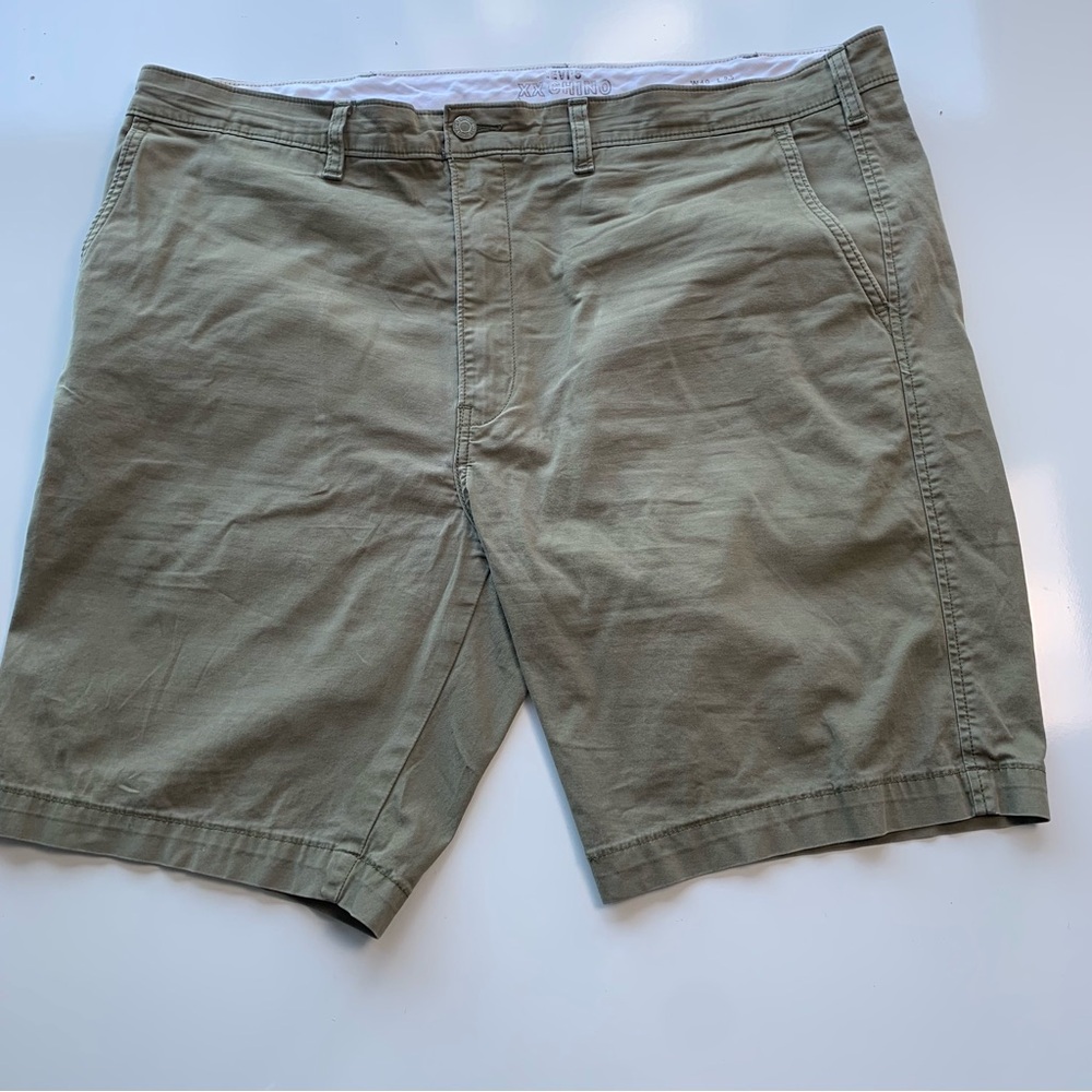 LEVI'S XX‎ CHINO AUTHENTIC MEN'S SHORTS Size W40 L9.5